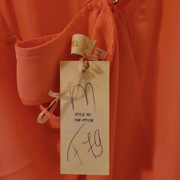 Pastel sleeveless top with gold braided strap in back - Picture 4 of 6